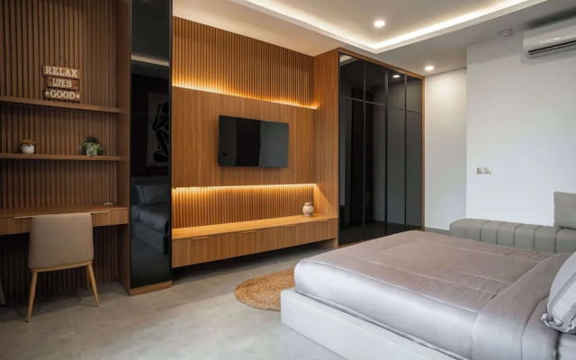 Azora Villa - 3 BR Villa