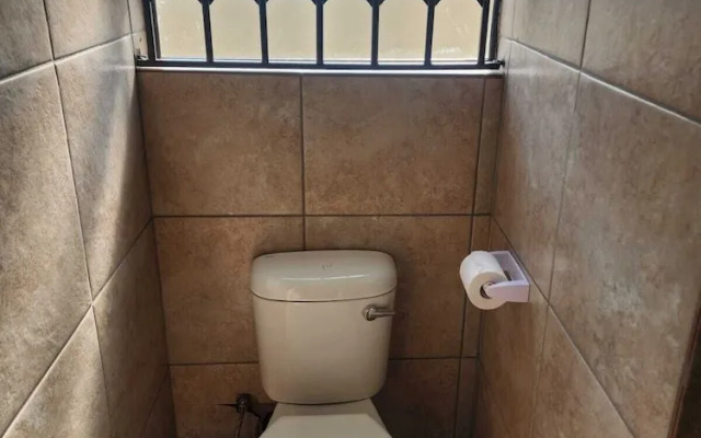 Room-khutsong Apartmentss