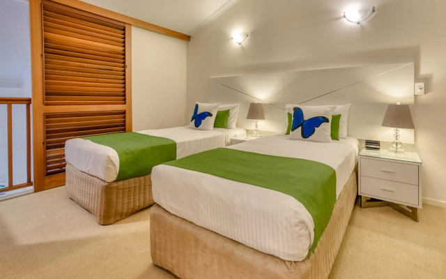 Freestyle Resort Port Douglas – Guest Rooms – Port Douglas