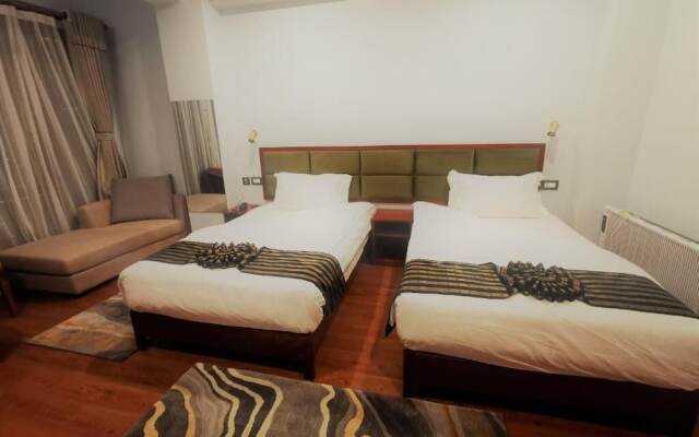 Ludrong Hotel