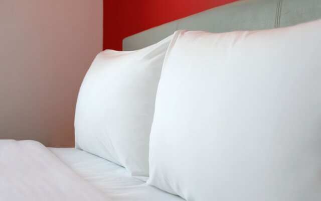 Amaris Hotel Tendean