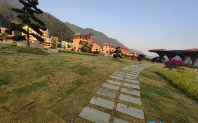 Yizhang Fusheng Homestay (Mangshan Grand Canyon Drifting Branch)