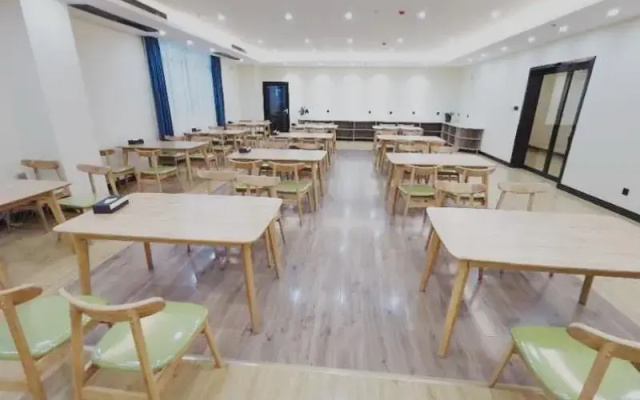 GreenTree Inn Jiangsu Taizhou Gaogang North Railwa