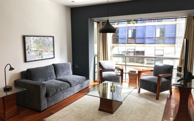 Upscale 2BR at Larcomar, Miraflores