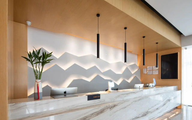 Rezen Select Hotel (Hangzhou Xiaoshan International Airport Yongsheng Road Subway Station Branch)