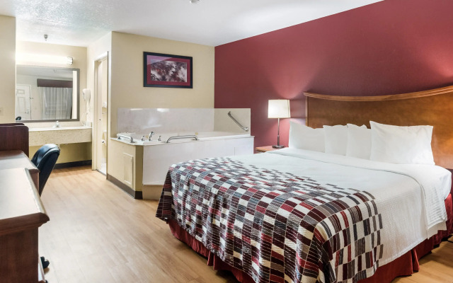 Red Roof Inn Conroe North - Willis