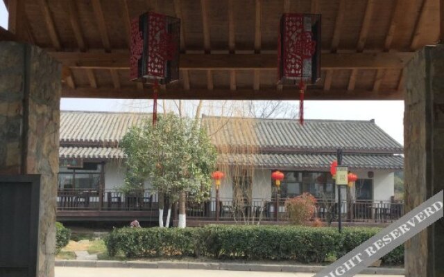 Tiantong Hot Spring Hostel
