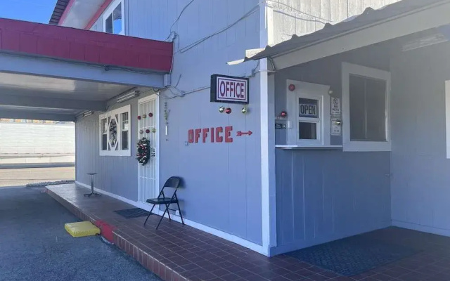 Budget Inn Motel