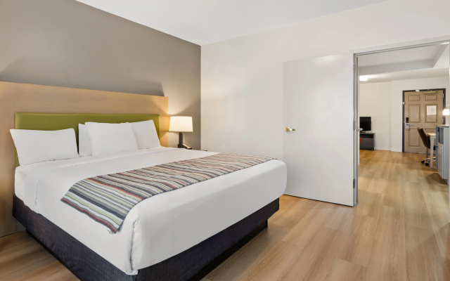 Country Inn & Suites by Radisson, Roanoke, VA