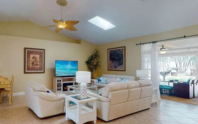 Sarasota Bay Pool Home