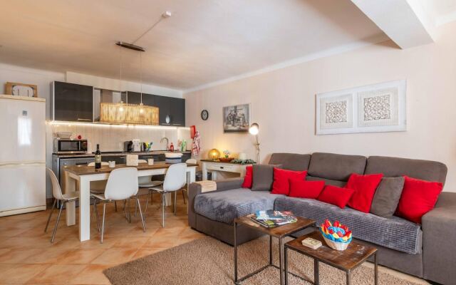 Villa Glamour by Portucasa