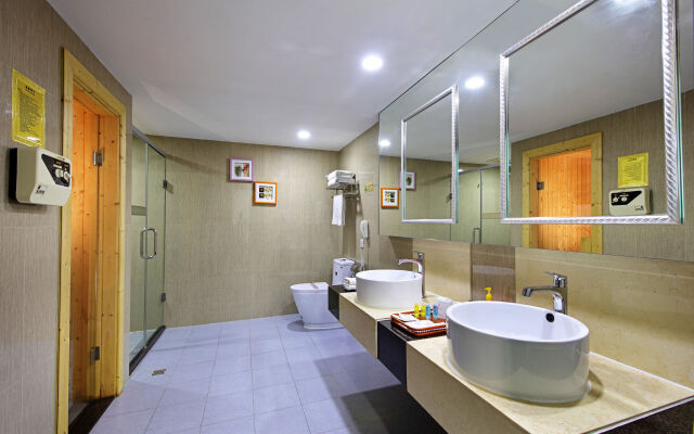 New World Hotel