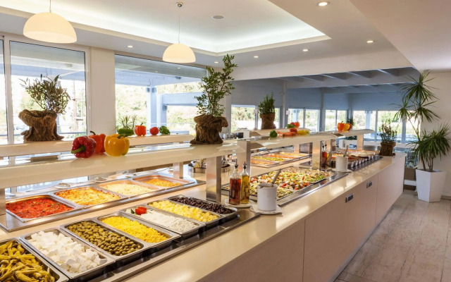 Lindos White Hotel & Suites