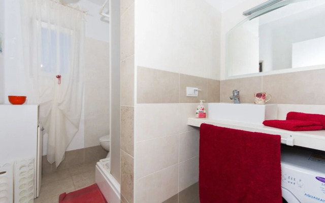 Duga - Beachfront & Seaview - A2