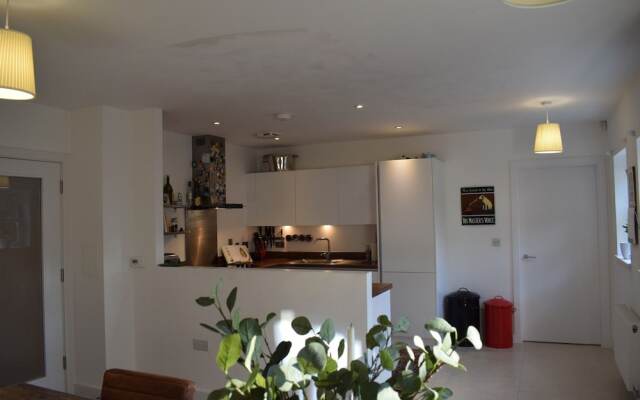 2 Bedroom House in Wandsworth