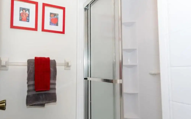 Cove at Sandy Pointe Unit 202a