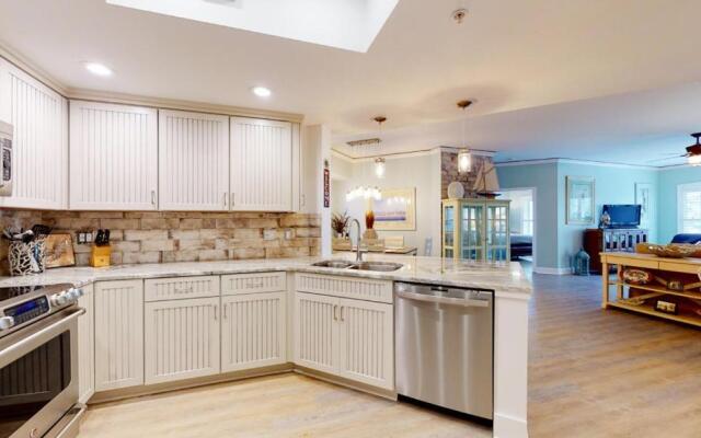 5402 Hampton Place South