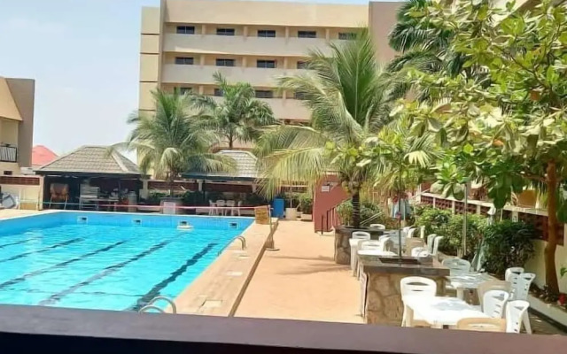 Royal Birds Hotel And Towers