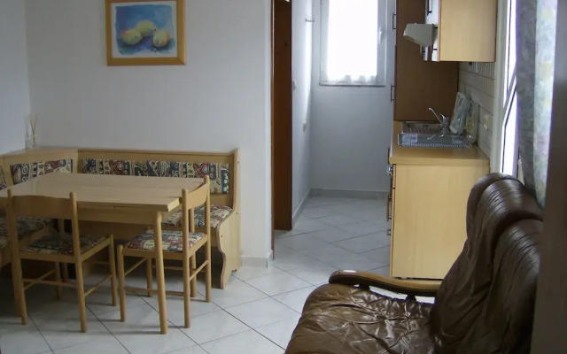 Apartment Ivo With 1 Bedroom, in Omisalj