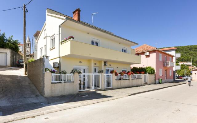 Kolt - 15 m From the sea - A1