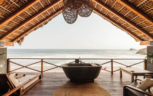 Naked Hotel Zipolite