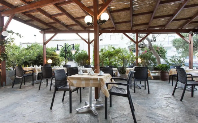 Hotel Glaros