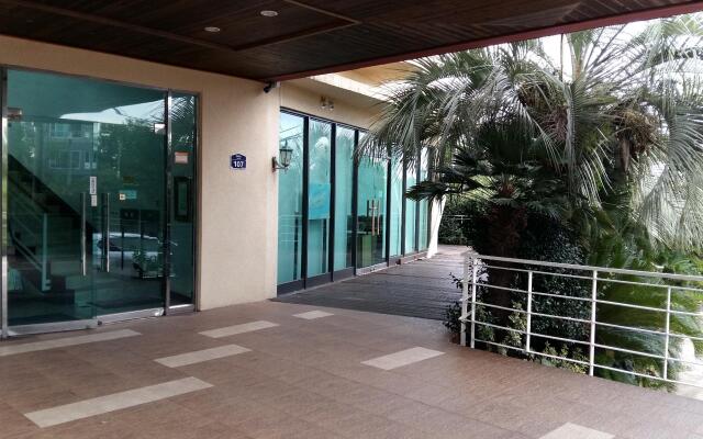 Palm Hill Pension