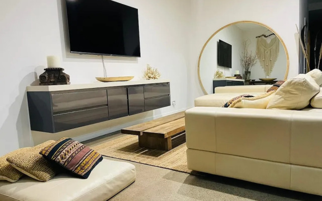 Kozyguru | Botany | 3 Bedroom Designer Holiday Apt