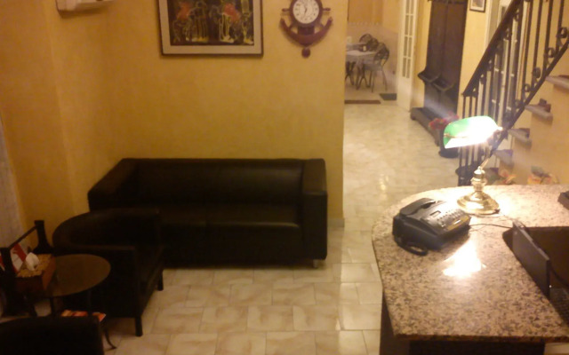 Red And Blues Music Hotel Genova