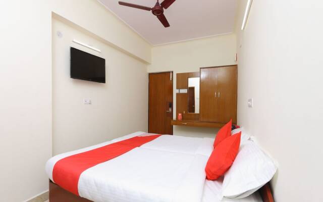 OYO 11433 Kishore Inn