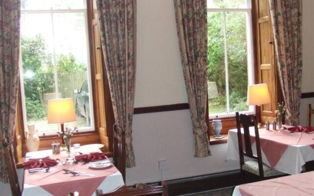 Woodlands Country House