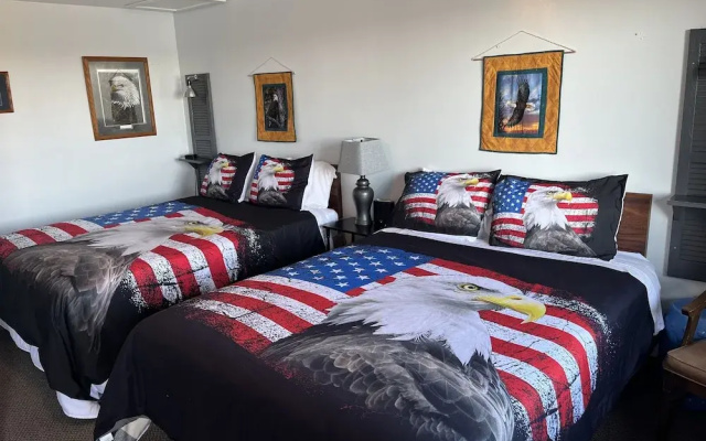 Eagle View Motel & Retreat