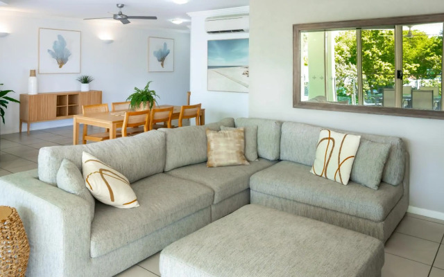 Waters Edge Apartment