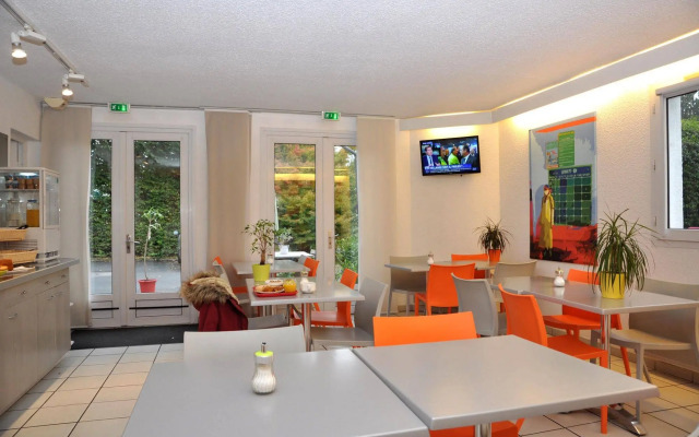 Brit Hotel Caen Mondeville