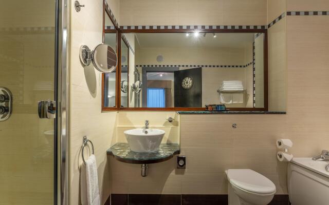Crowne Plaza Dublin Airport by IHG