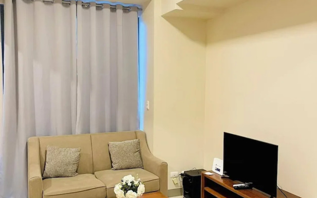 Mactan Newton Condo with Pool Access