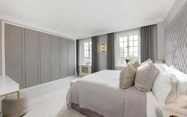 Chelsea Manor Apartment Retreat With 2 Bedrooms