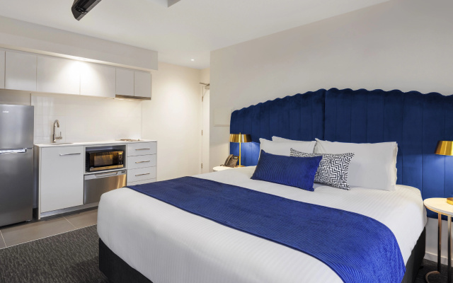 Oaks Melbourne St Kilda Road Hotel – Guest Rooms – Melbourne