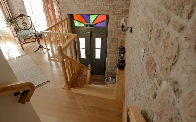 Ali Baris Pansiyon Cunda