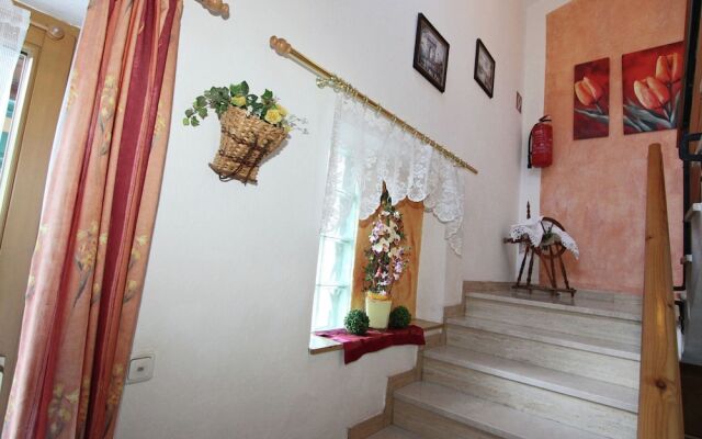 Spacious Holiday Home With Balcony, Sauna, Parking