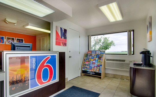 Motel 6 Salina, KS