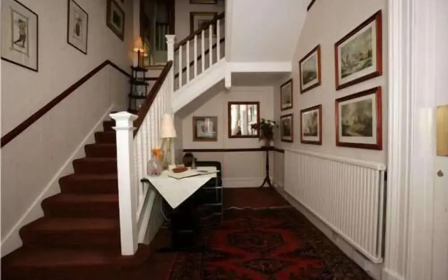 Bellevue Guest House