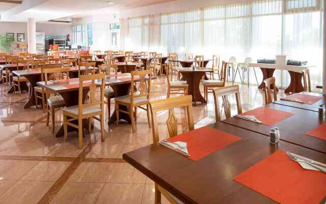 Sovereign Beach Hotel