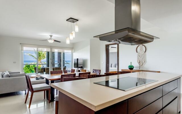 Casa Flamingo 2 Bedroom Condo by Redawning