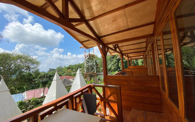 OYO 3040 D'pineapple Villa