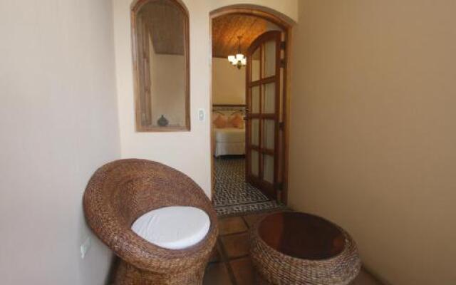 Casa Lucia Boutique Suites & Apartments