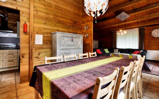 Cosy chalet in Barvaux with fenced garden