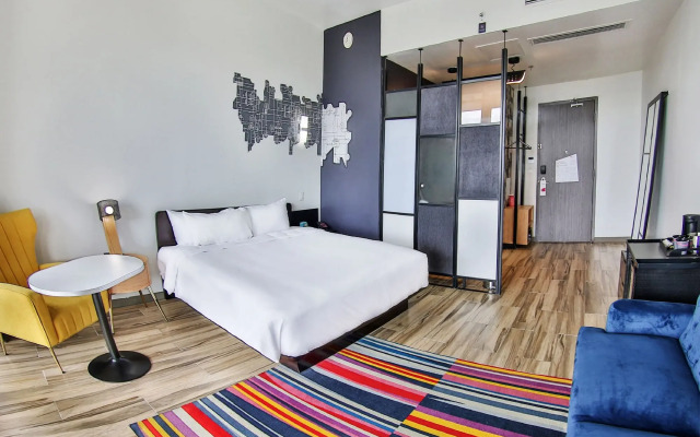 Aloft Ponce