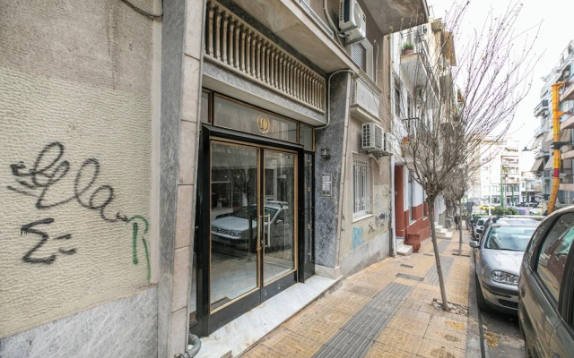 Selesta - 2 Bedroom Apartment in Athens