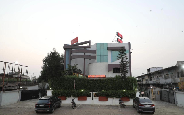 Hotel Gokul